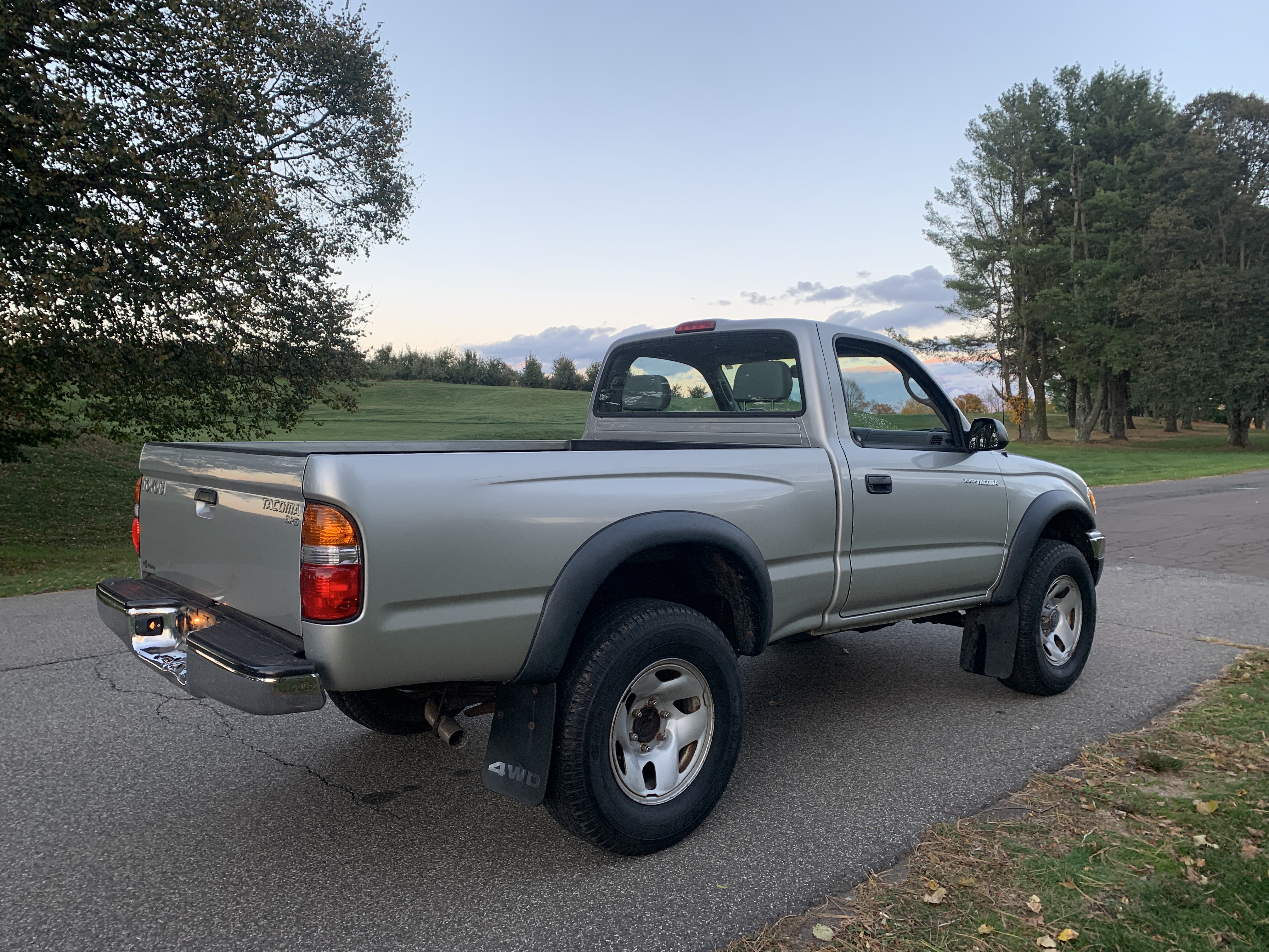 2004 Toyota Tacoma SR5 4x4 Pickup — photo 129